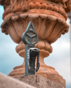 HandStand Mercedes Iconic Handset Inspired Watch Stand